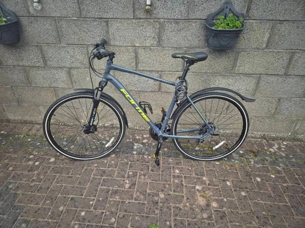 mountain bike - Image 1