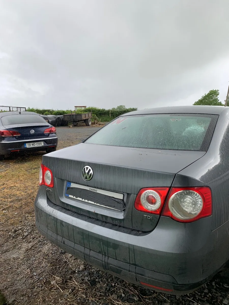 Mk5 Jetta for breaking - Image 3