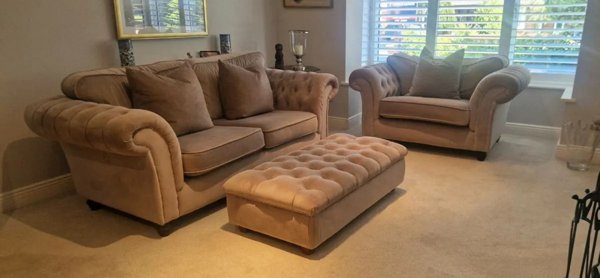 Suite of Furniture - Image 1