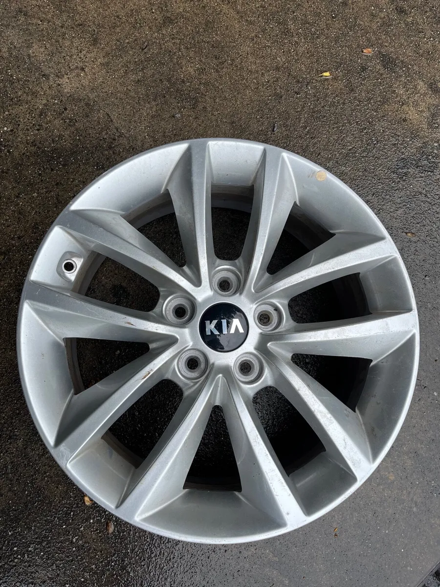 Alloy wheels