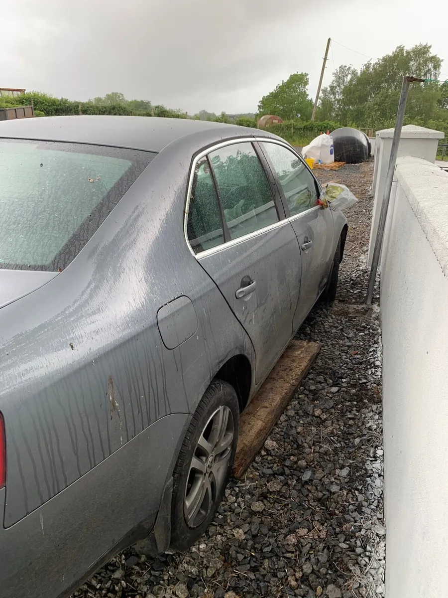 Mk5 Jetta for breaking - Image 4