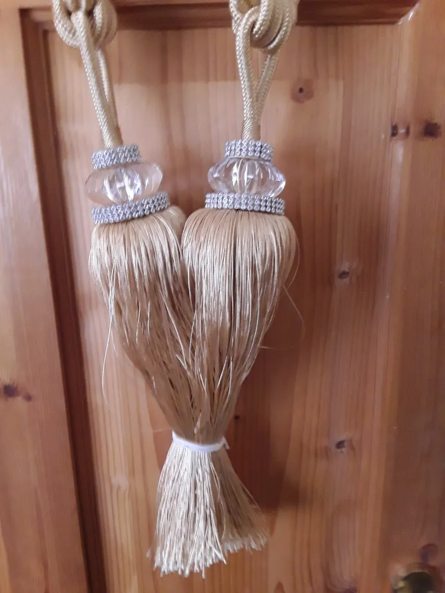 Two brand new beautiful curtin tiebacks - Image 2