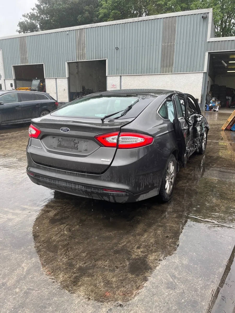 2016 ford mondeo for parts - Image 4