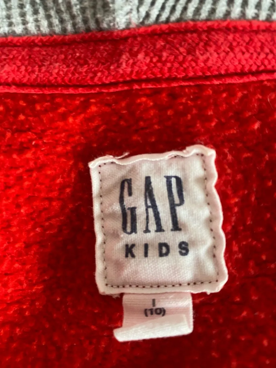 Vintage Red GAP Kids Hoodie - Size 10-11 - Image 4