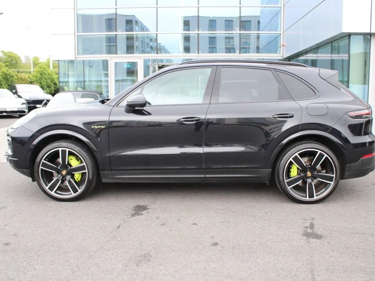 Porsche Cayenne E-hybrid - Image 4