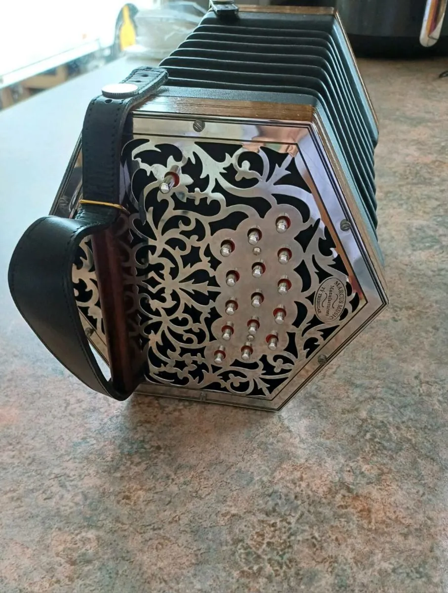 Marcus Concertina - Image 1