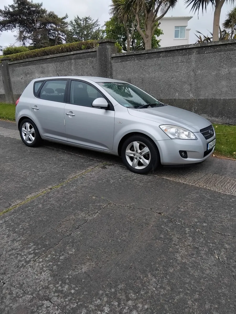 2008 kia Ceed 1.4 petrol ONLY 69 K GENUINE  MILES - Image 1
