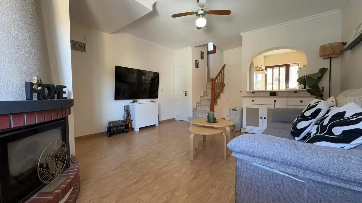 Spanish  Vila 2 Bed 2 bath - Image 4