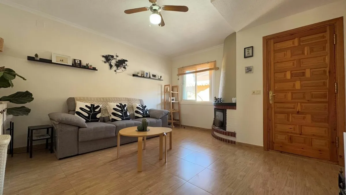 Spanish  Vila 2 Bed 2 bath - Image 3