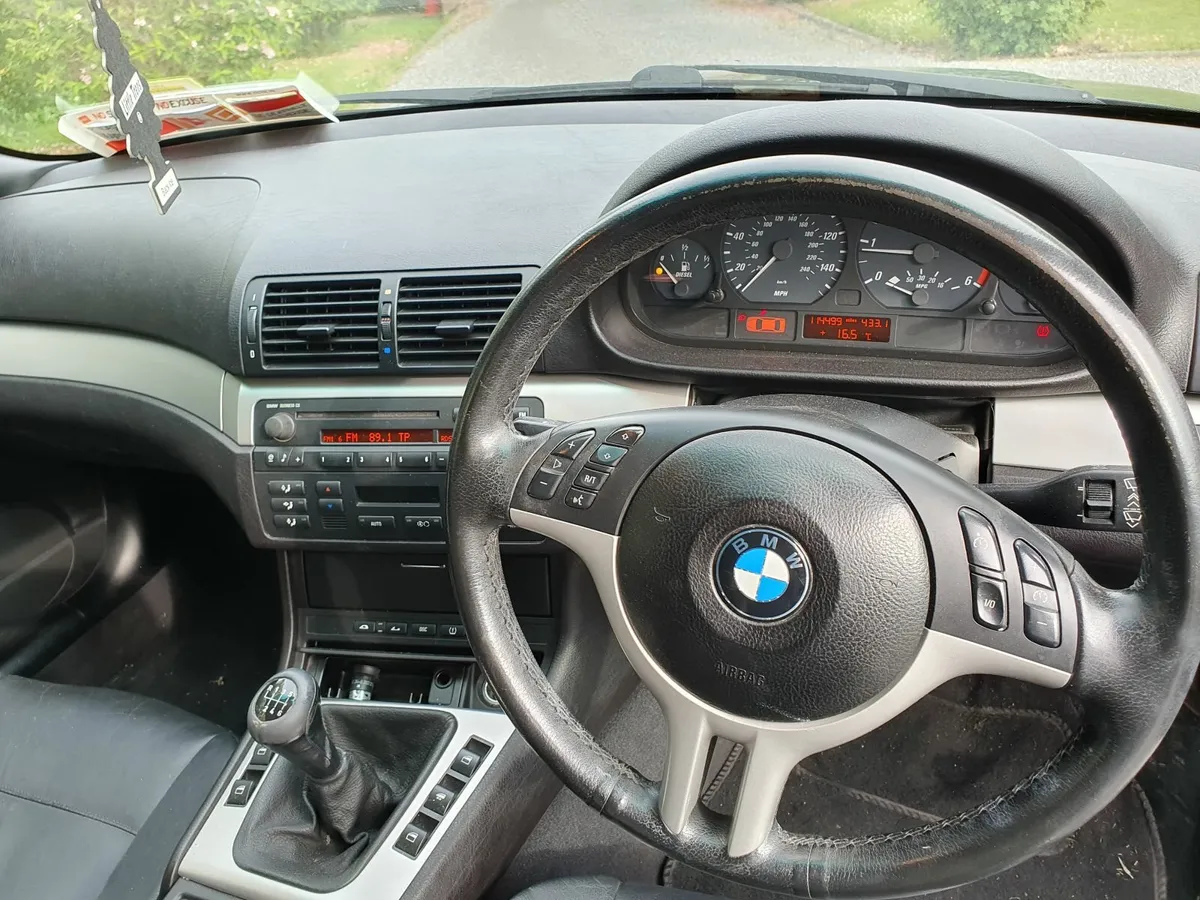 BMW 3-Series 2005 - Image 3