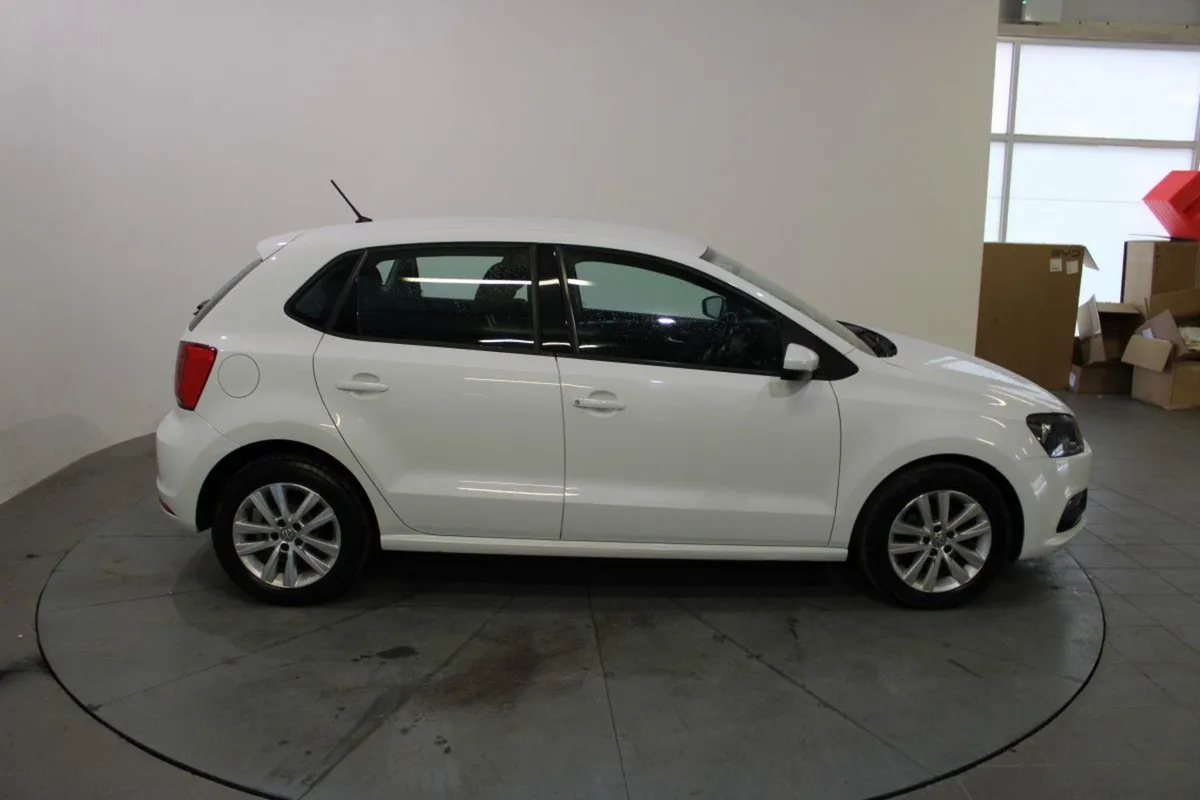 Volkswagen Polo 1.0 5DR 60hp Trendline - Image 3