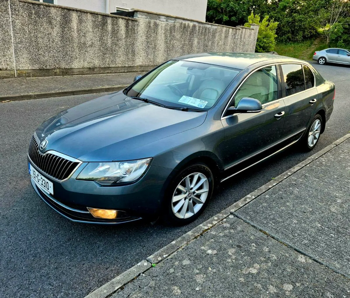 2015 SKODA SUPERB - Image 3