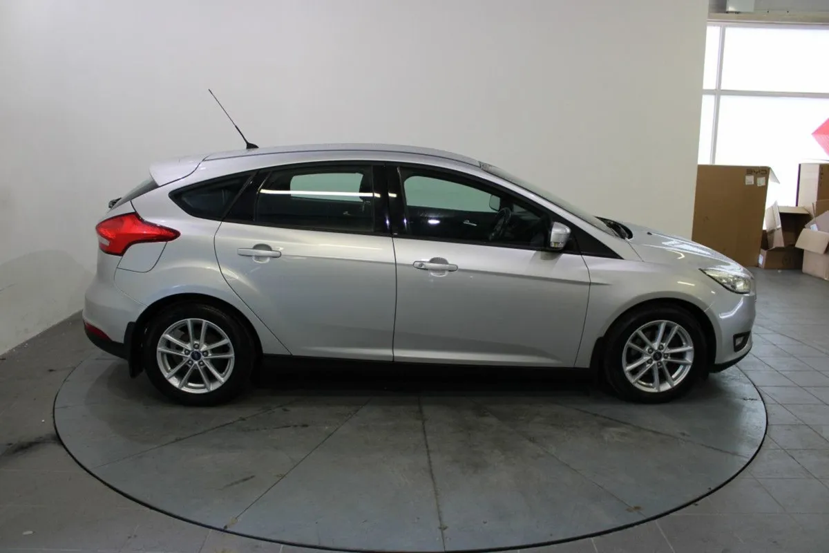 Ford Focus 1.6 Tdci 95ps Style - Image 3
