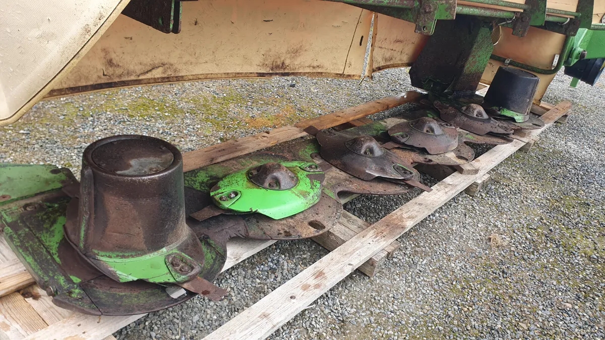 Krone EC280 Flat Mower - Image 3