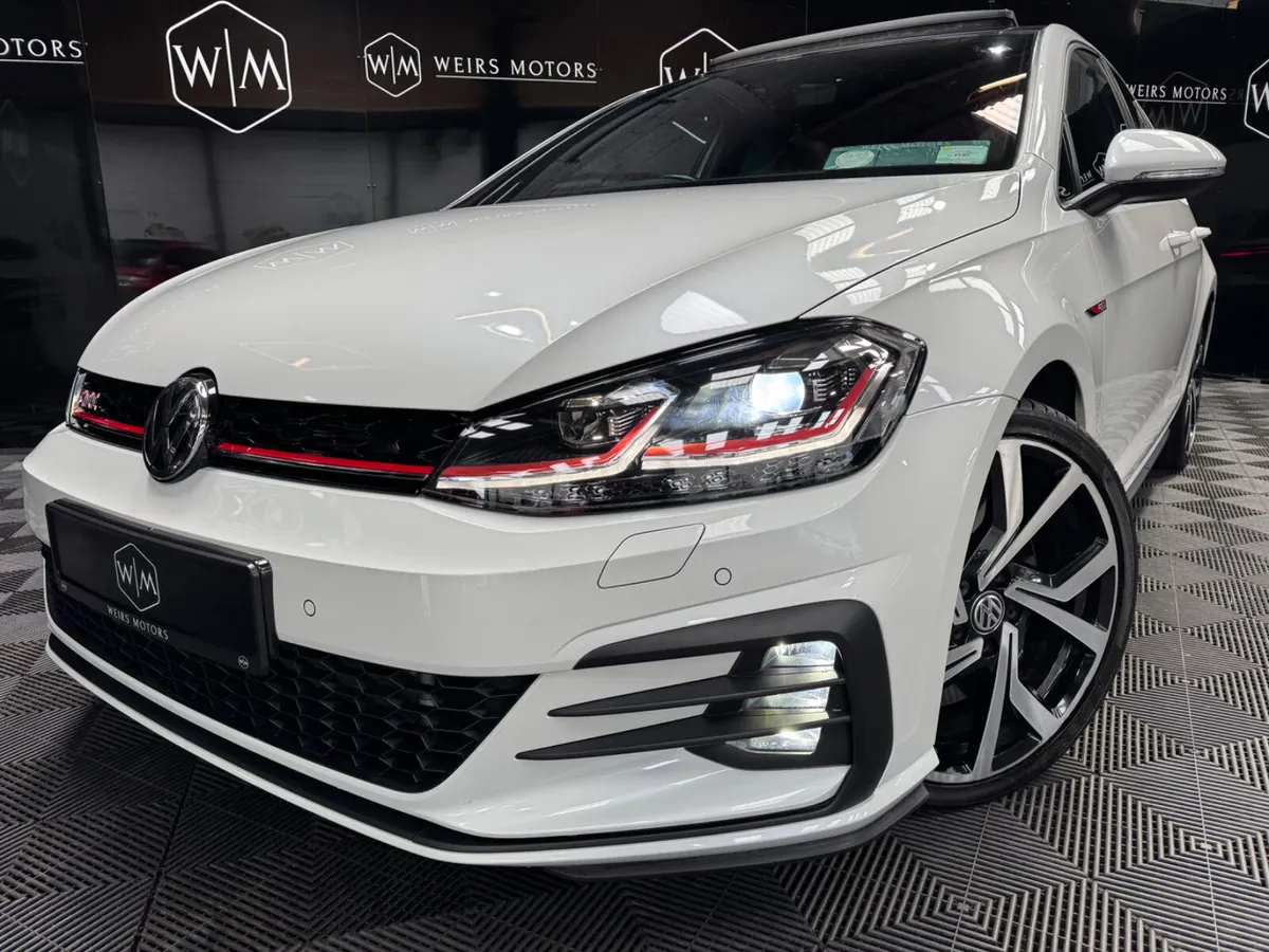 VOLKSWAGEN GOLF GTI 245 BHP PERFORMANCE PACK - Image 3
