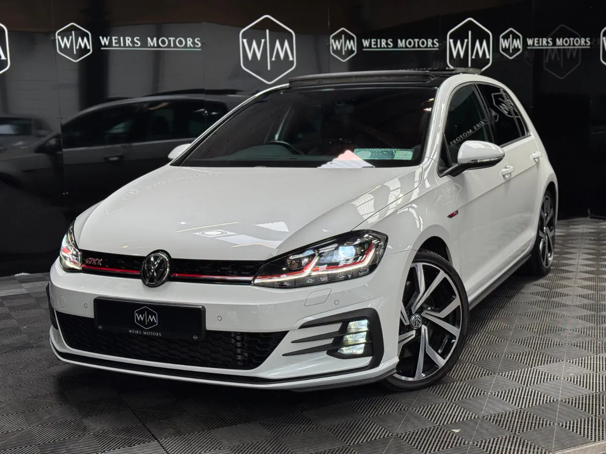 VOLKSWAGEN GOLF GTI 245 BHP PERFORMANCE PACK - Image 2