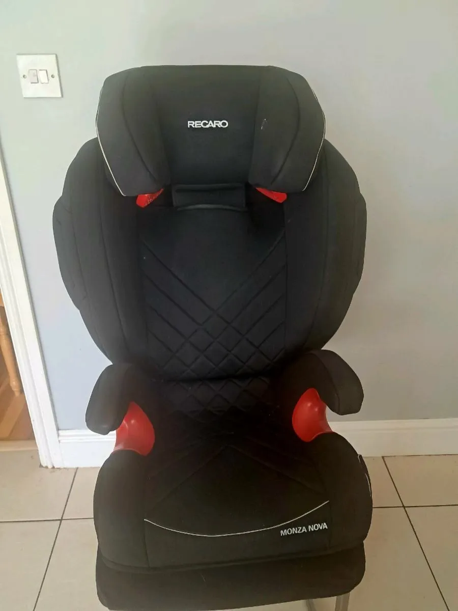 Car seat - Image 1