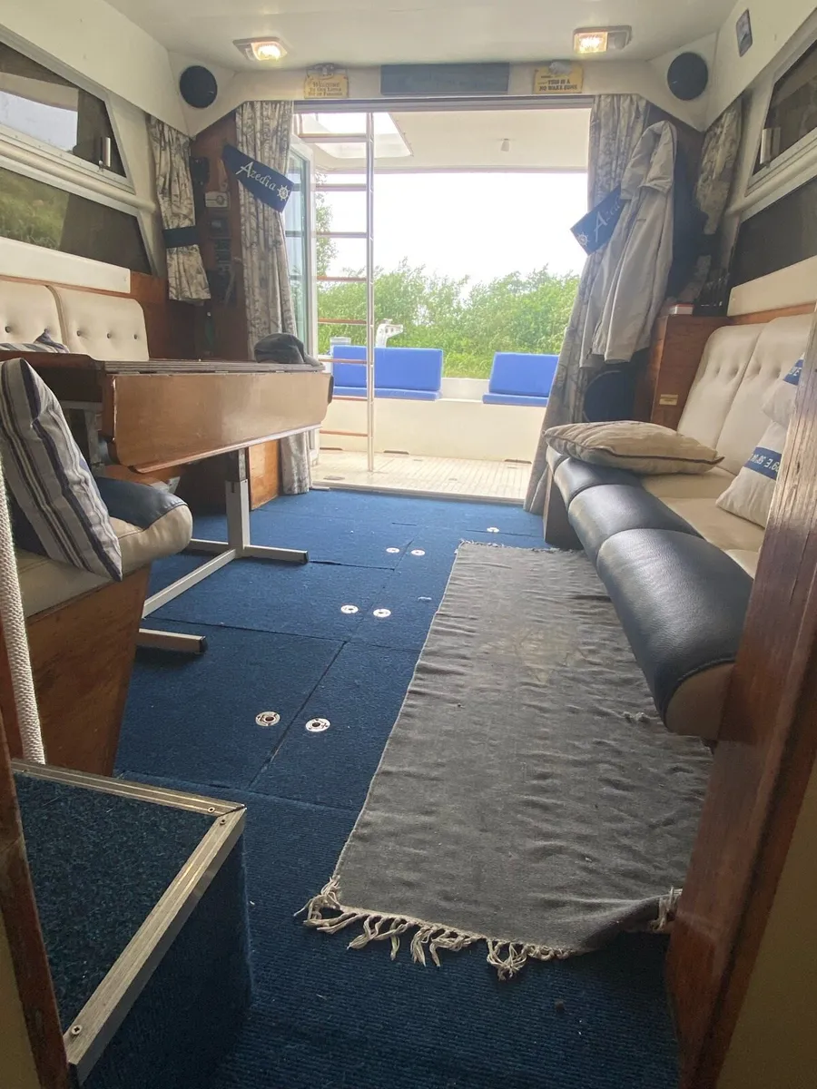 Princess 412  Flybridge cruiser - Image 2
