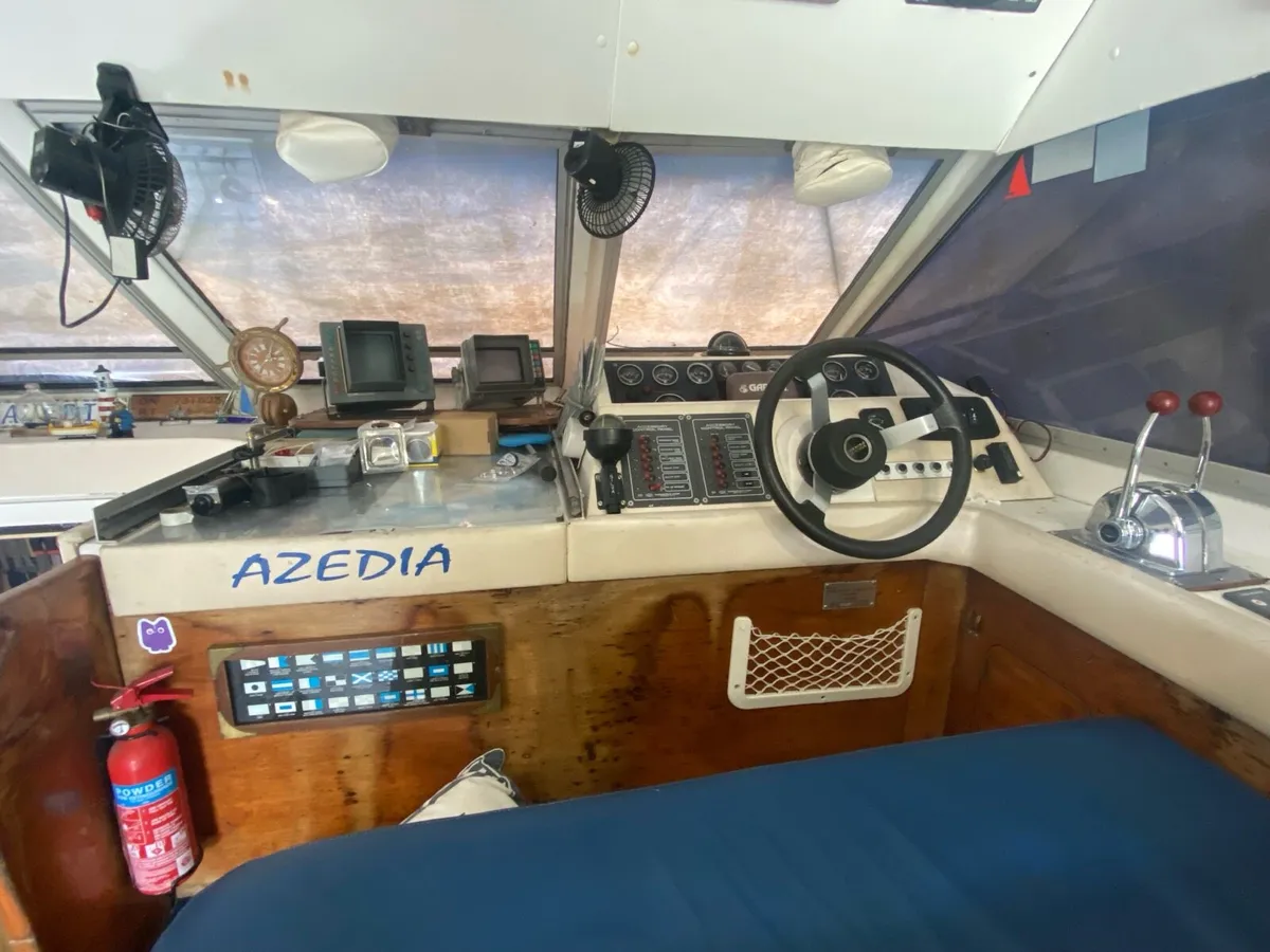 Princess 412  Flybridge cruiser - Image 4