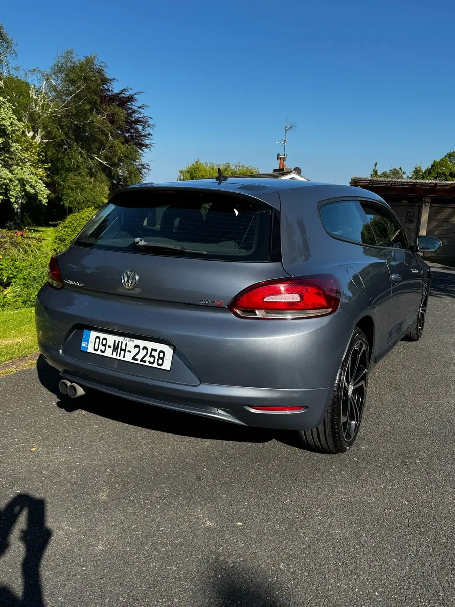 VW Scirocco 2.0tsi DSG - Image 4