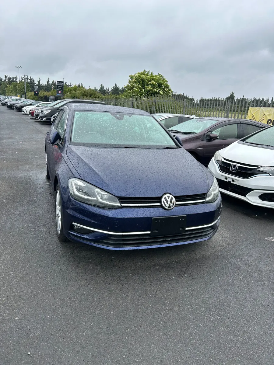 VW Golf auto high specs low mileage digital meter - Image 1