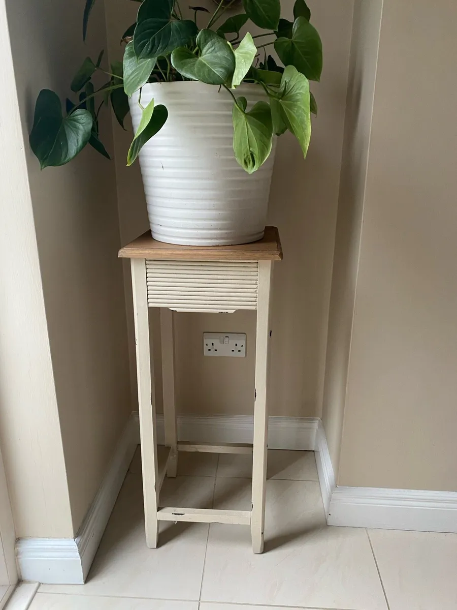 Plant table can be used for lamp either - Image 4