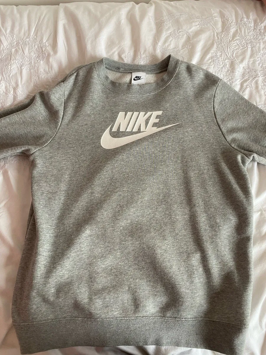Nike Grey Unisex Sweatshirt – Like New (€60 RRP) - Image 1