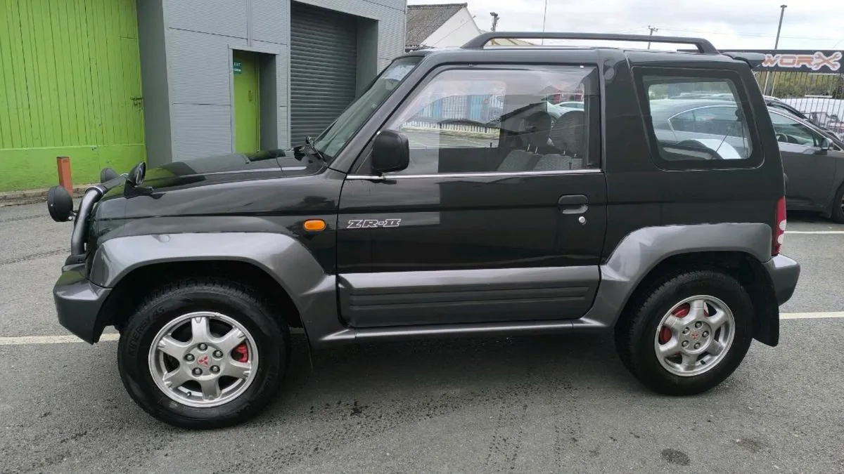 Mitsubishi Pajero Junior - Image 2