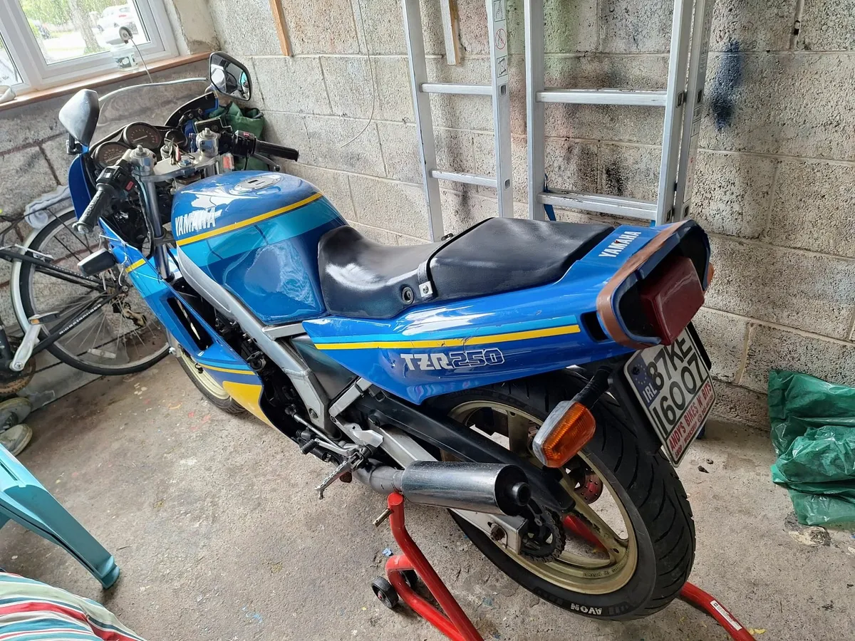 1987 TZR 250 - Image 4