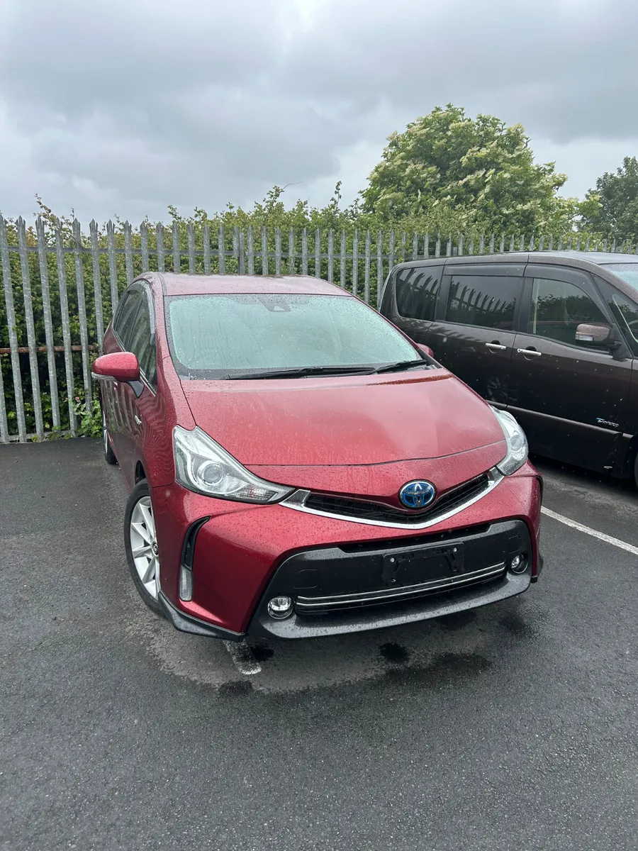Toyota Prius 7 seater auto hybrid - Image 1