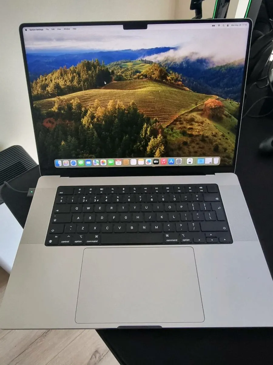 MacBook Pro M3 Pro - Image 1