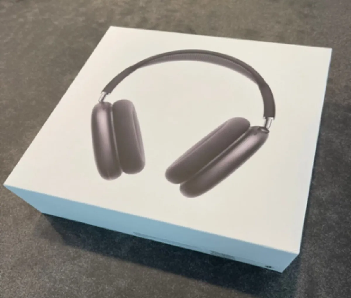 AirPods Max - Image 1