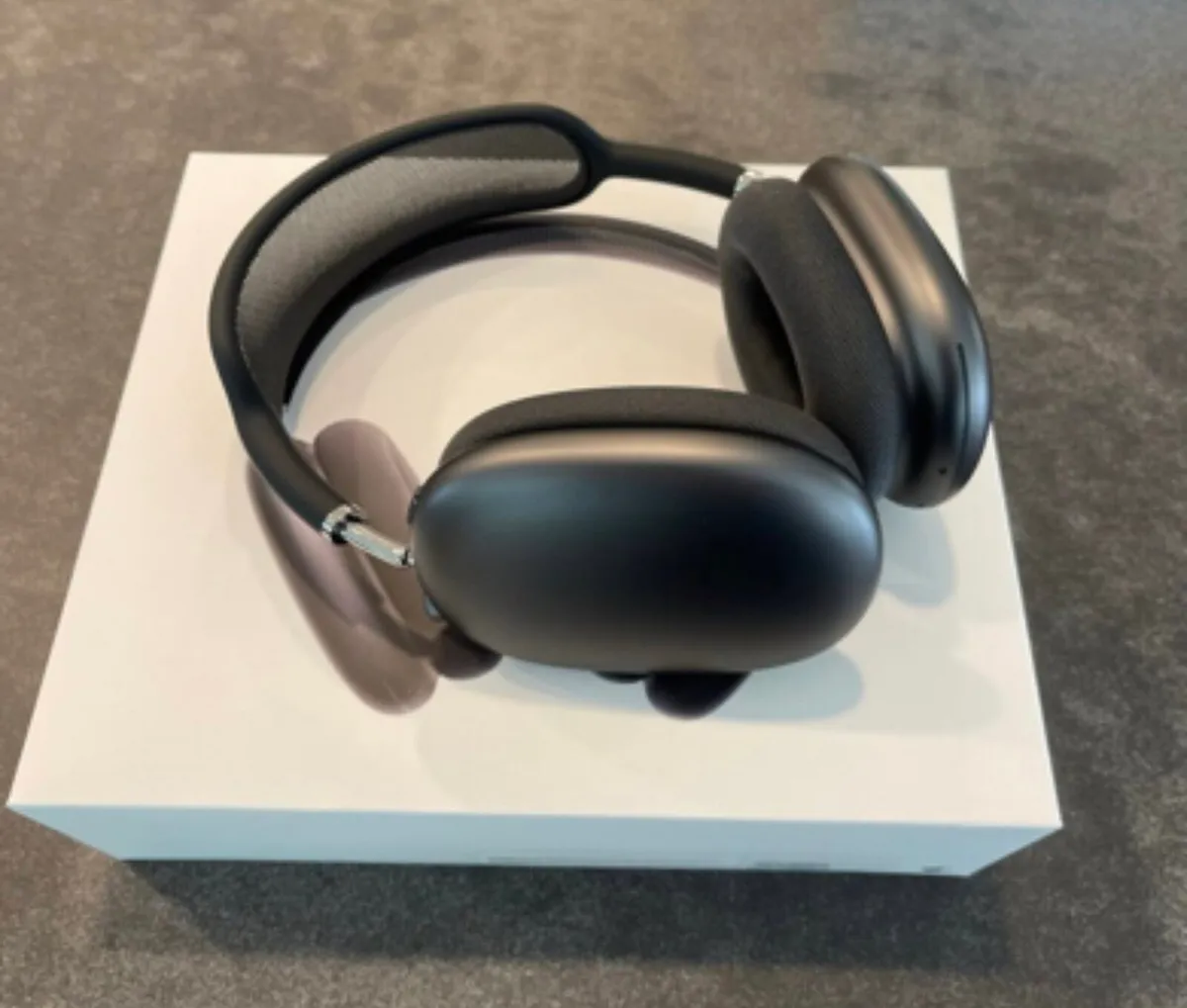 AirPods Max - Image 3