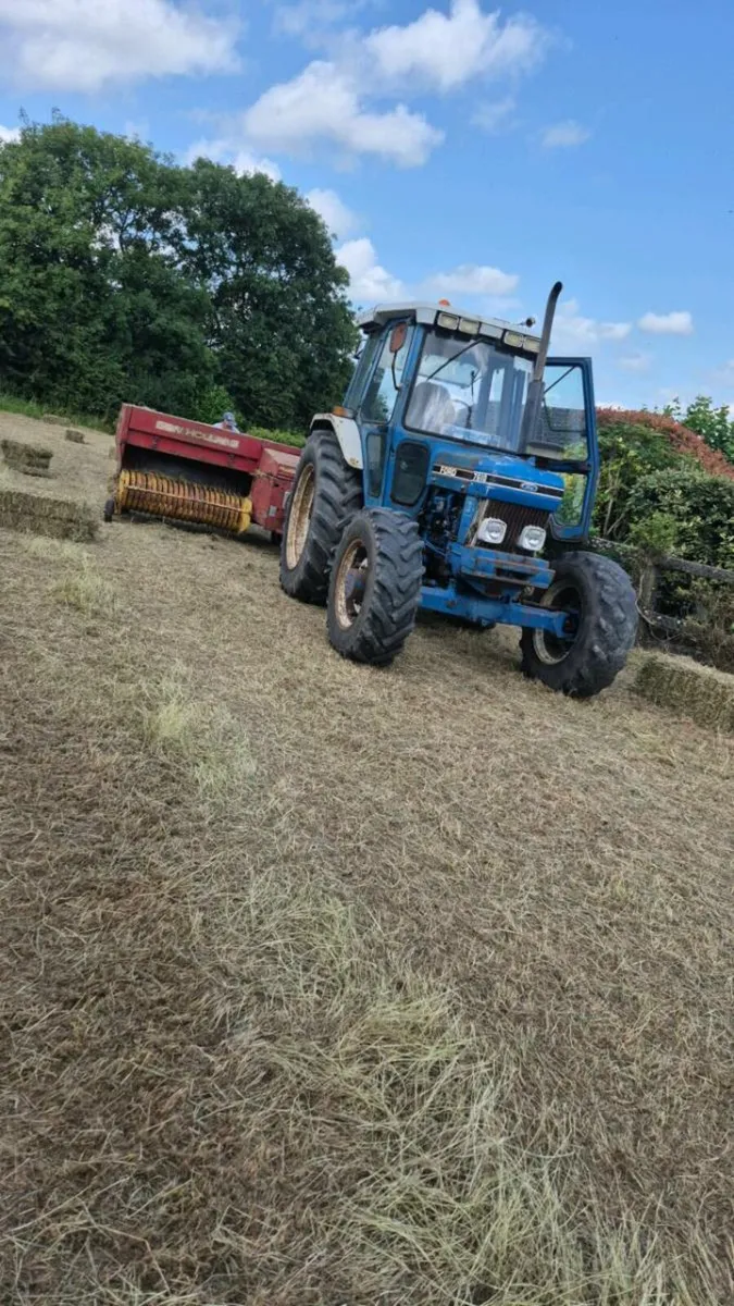 Small square baling service - Image 1