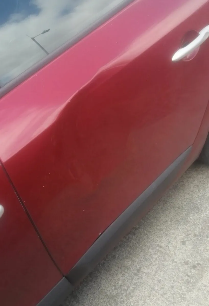 Renault Fluence 2011 - Image 3