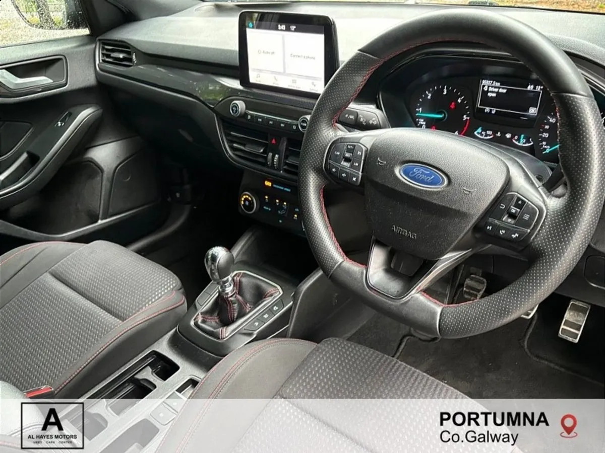Ford Focus St-line 1.5dsl 120PS - Image 2