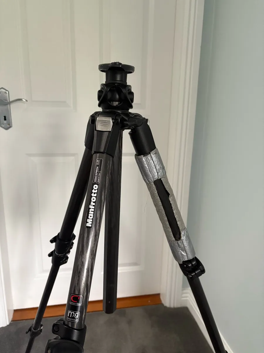 Manfrotto 055cxPRO4 Carbon Fibre Camera Tripod - Image 3