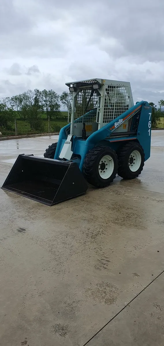 Skidsteer - Image 1