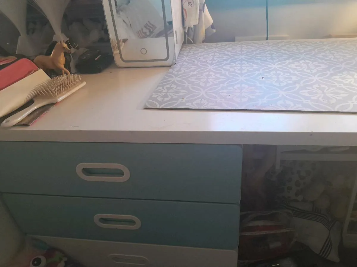 Loft bed - Image 4