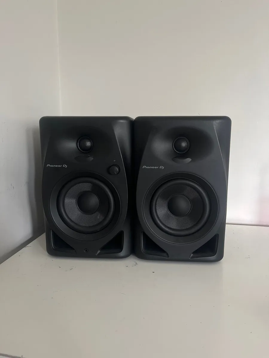 Pioneer Dj Speakers - Image 1