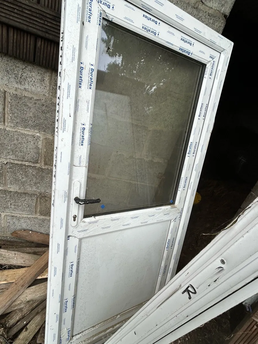 2 pvc doors - Image 2