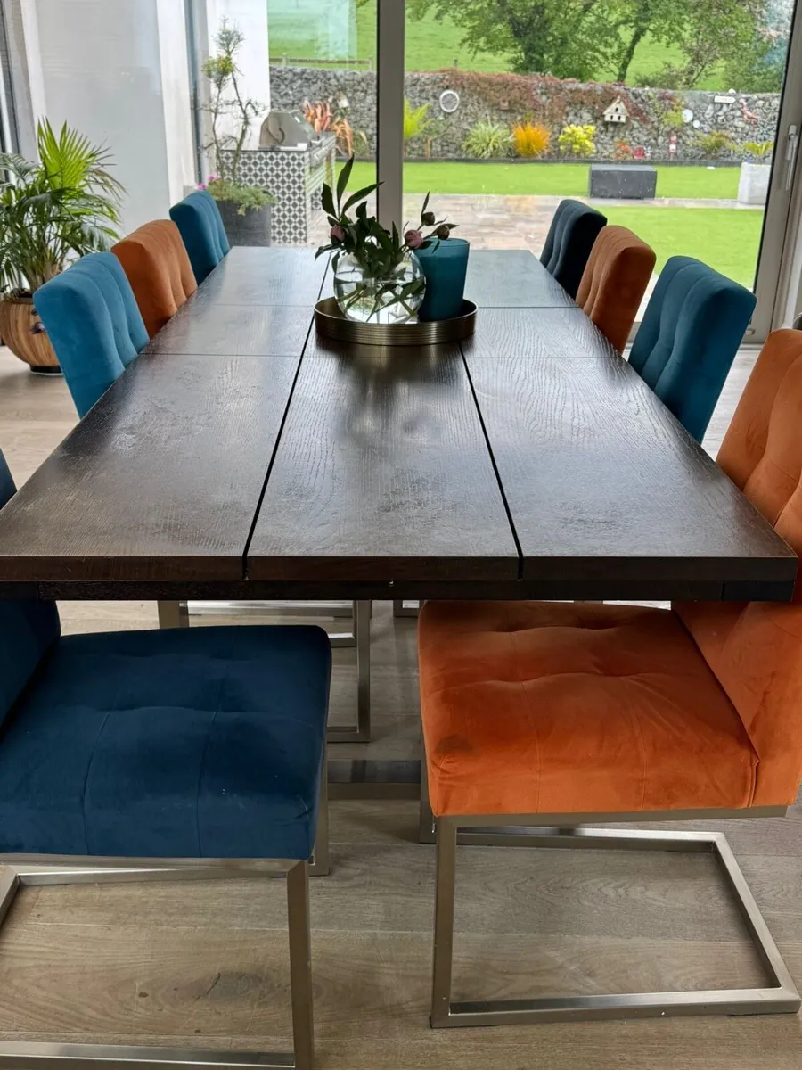 Kitchen table and chairs - Image 3