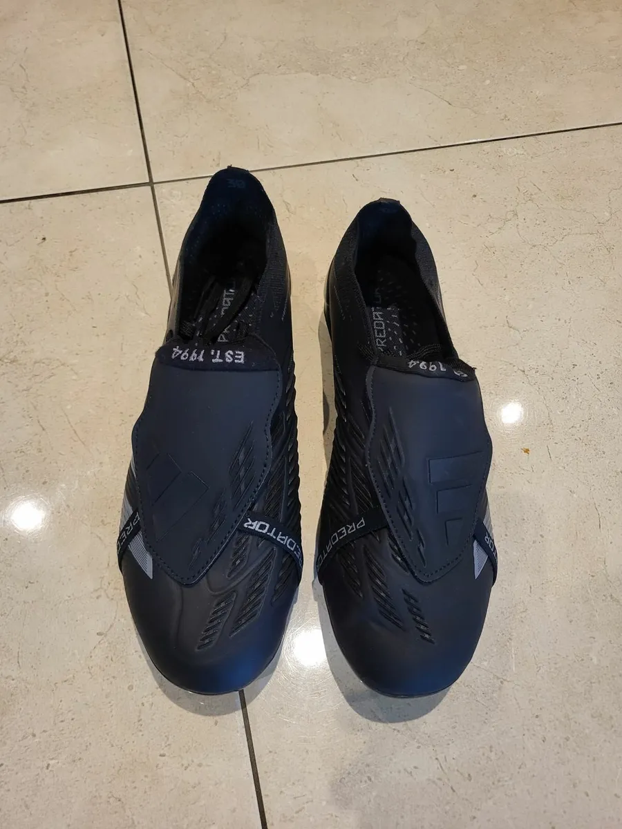 Football boots - Image 4