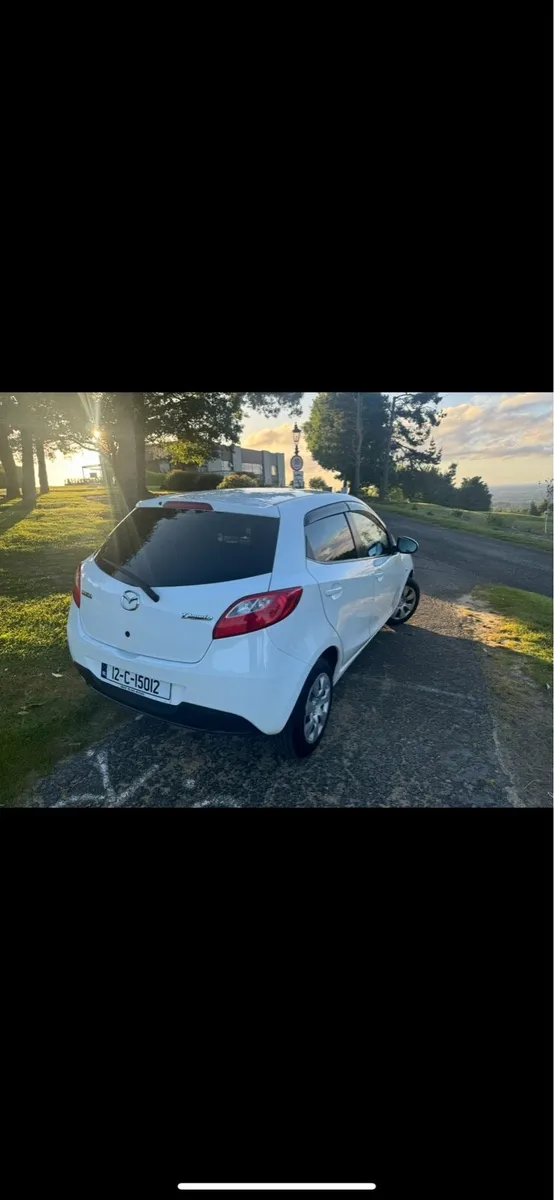 Mazda Demio - Image 2
