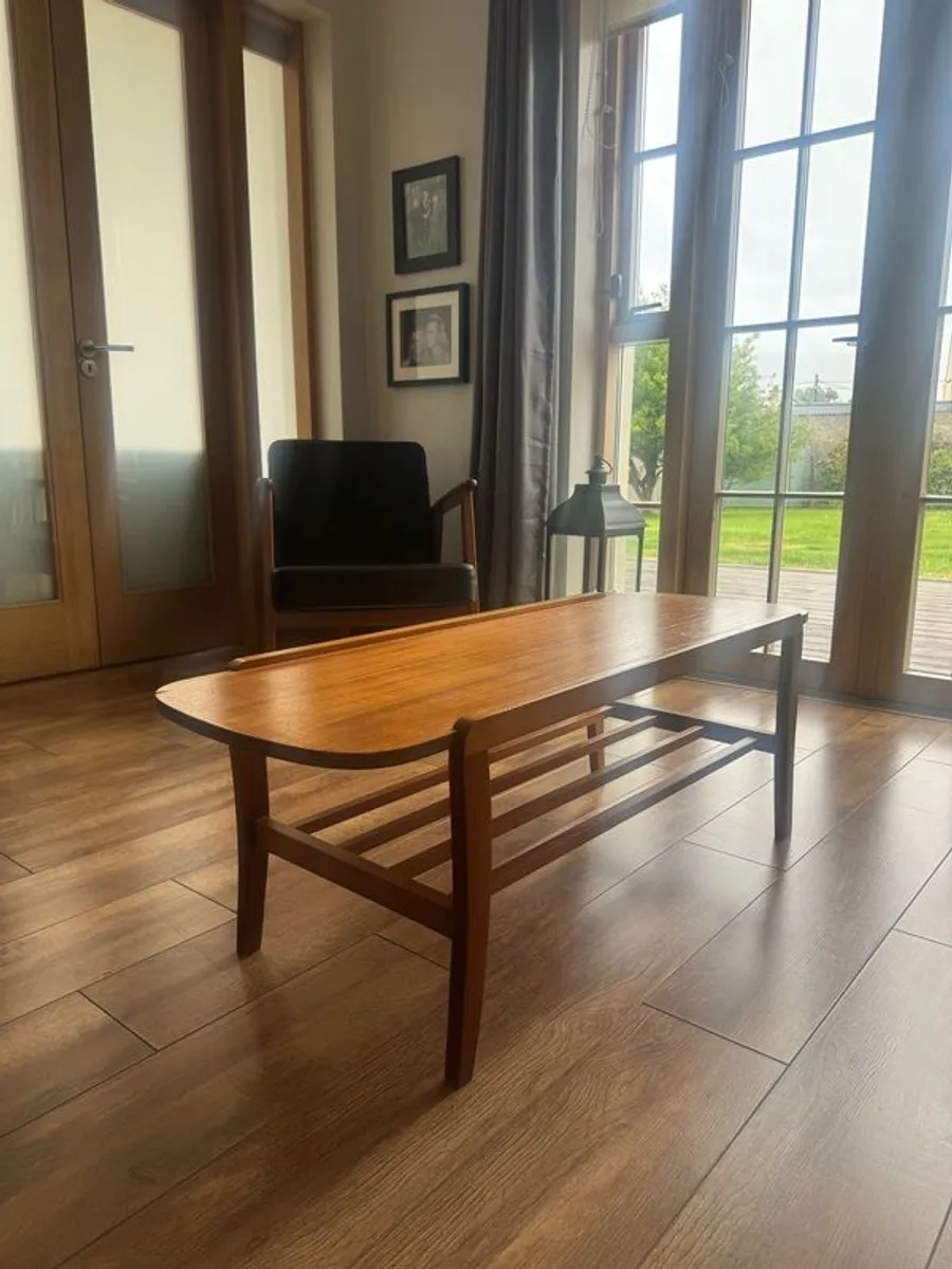 Mid Century Golden Teak Veneer Long Coffee Table - Image 1