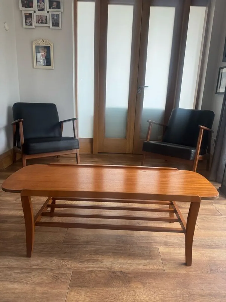 Mid Century Golden Teak Veneer Long Coffee Table - Image 3