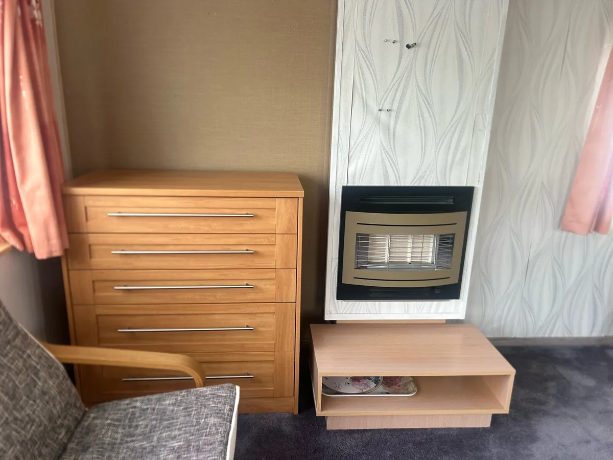 2011 Willerby salsa 36x12x2 bed dg ch of park - Image 3