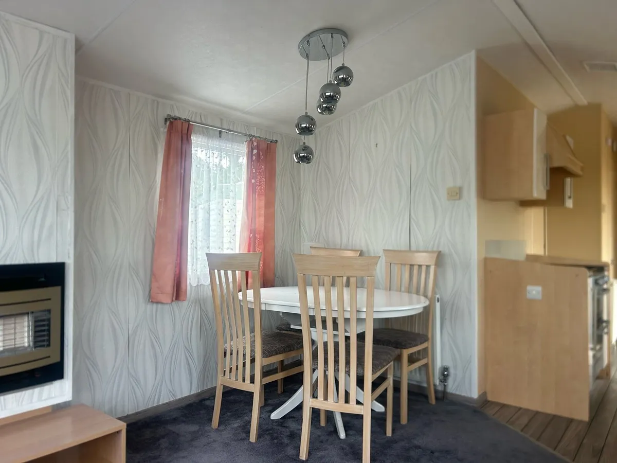 2011 Willerby salsa 36x12x2 bed dg ch of park - Image 4