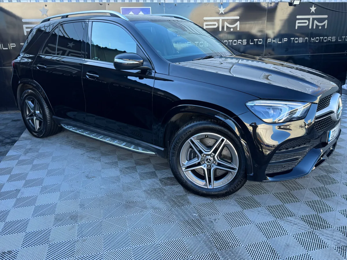 Mercedes Benz GLE350de AMG 4Matic Black Pack - Image 2