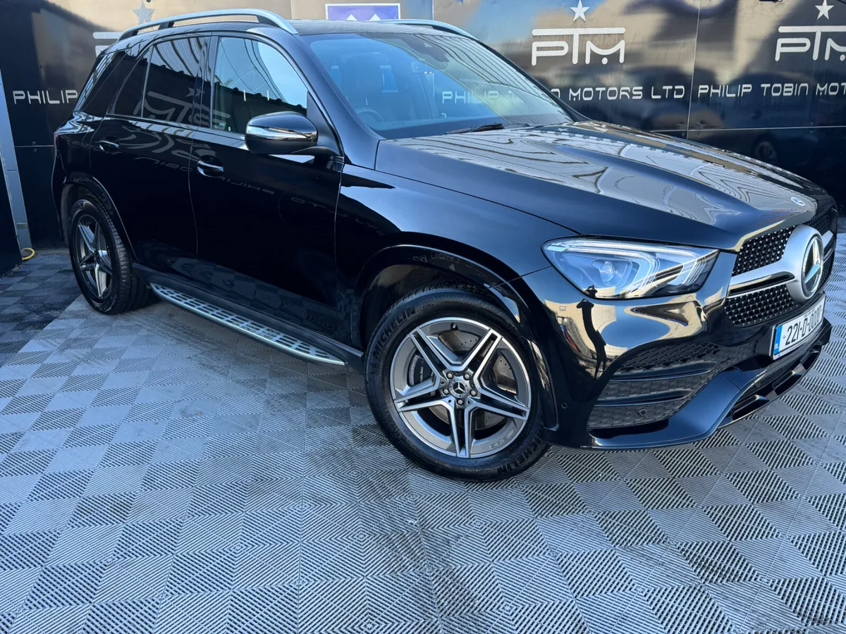 Mercedes Benz GLE350de AMG 4Matic Black Pack - Image 3
